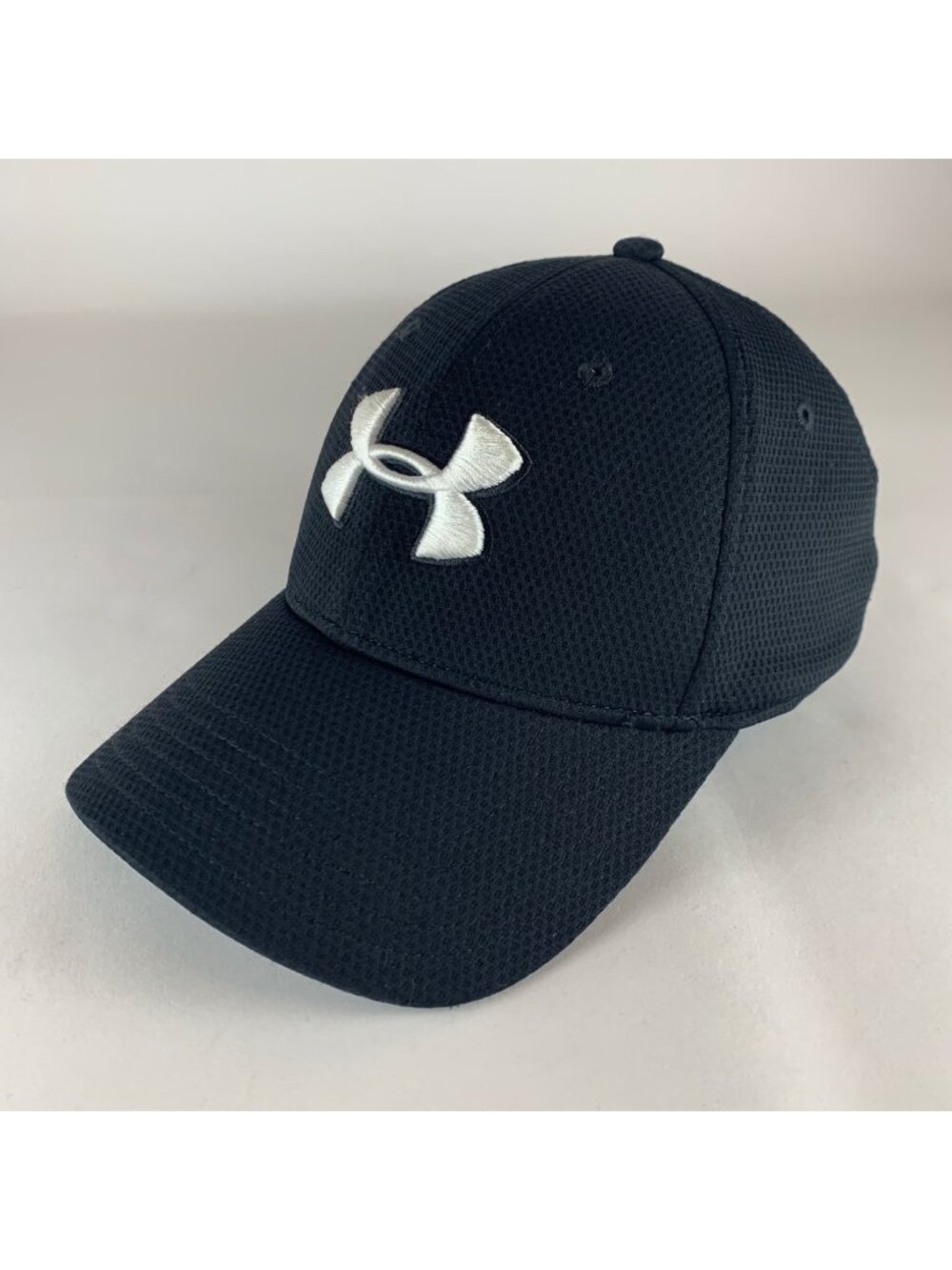 Under Armour Black Blitzing Stretch Fitted Hat Mens M/L